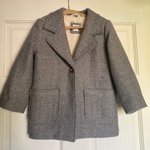 Super cute Gap coat worn only like 4 times. Perfect for Fall weather.